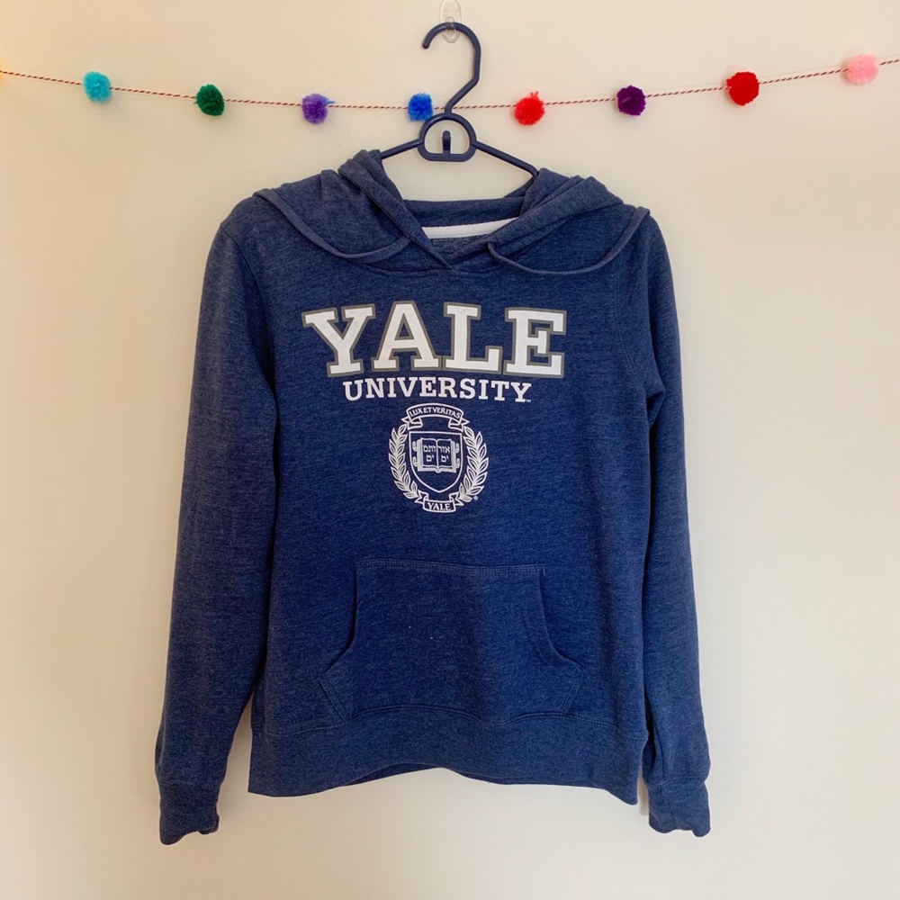 Yale sweatshirt